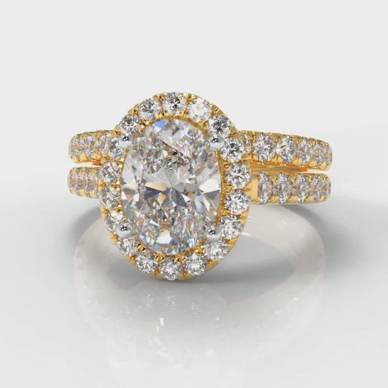 Micropavé Oval Diamond Halo Bridal Set - Yellow Gold
