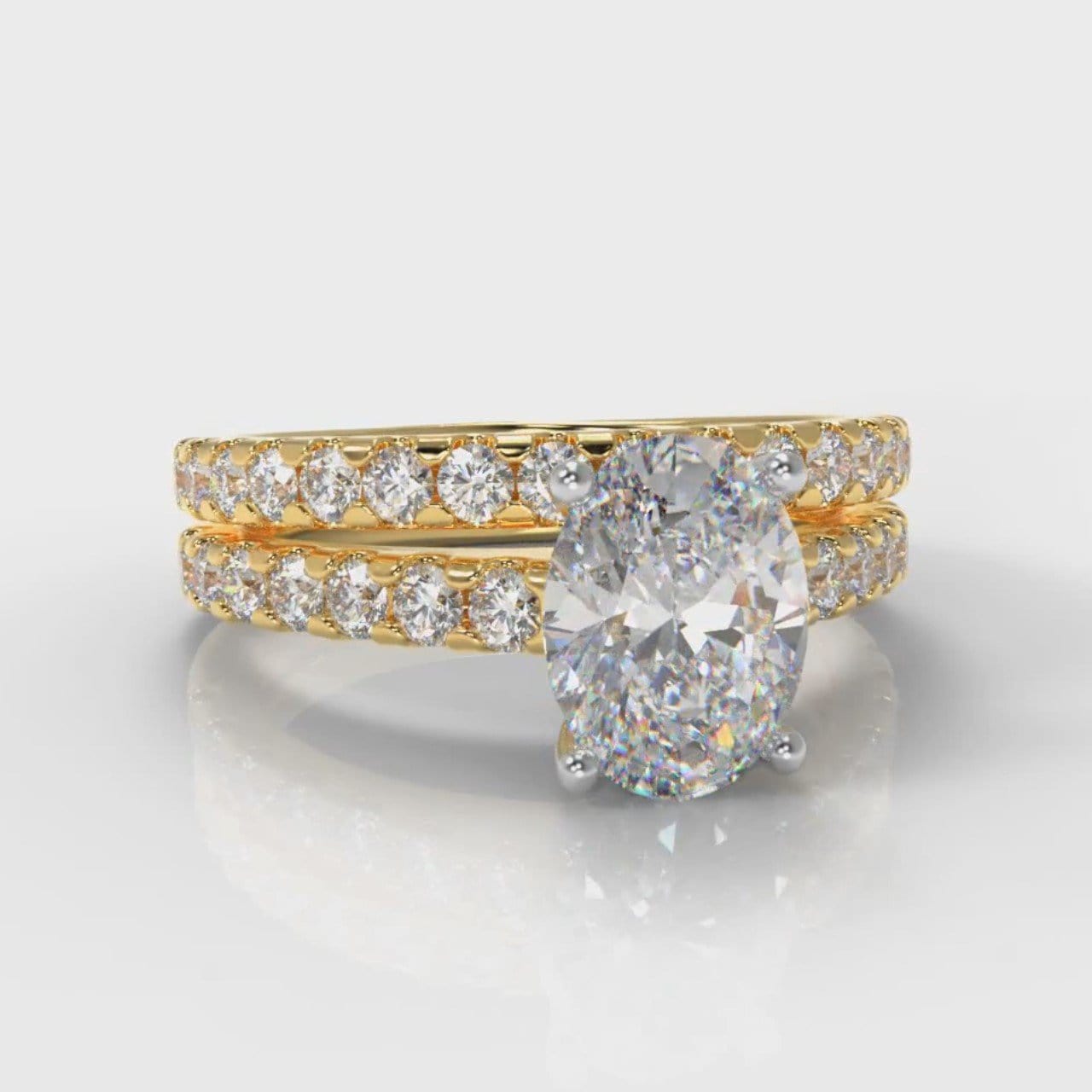 Carrée Micropavé Oval Diamond Bridal Set - Yellow Gold