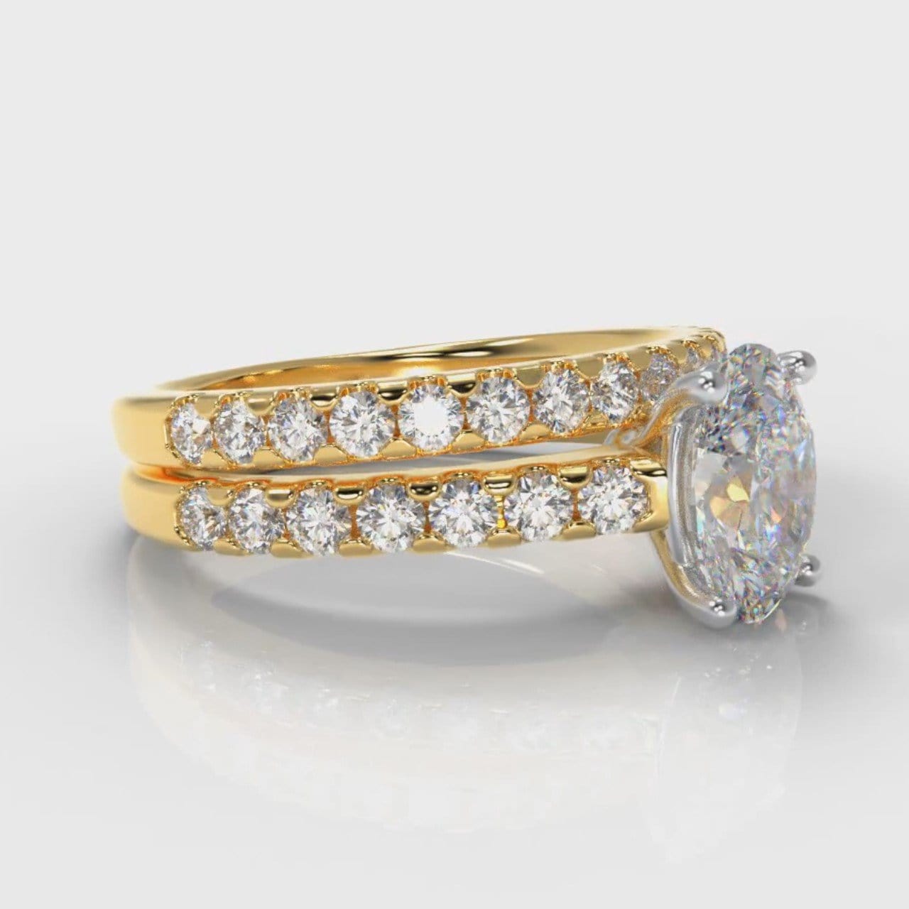 Carrée Micropavé Oval Diamond Bridal Set - Yellow Gold