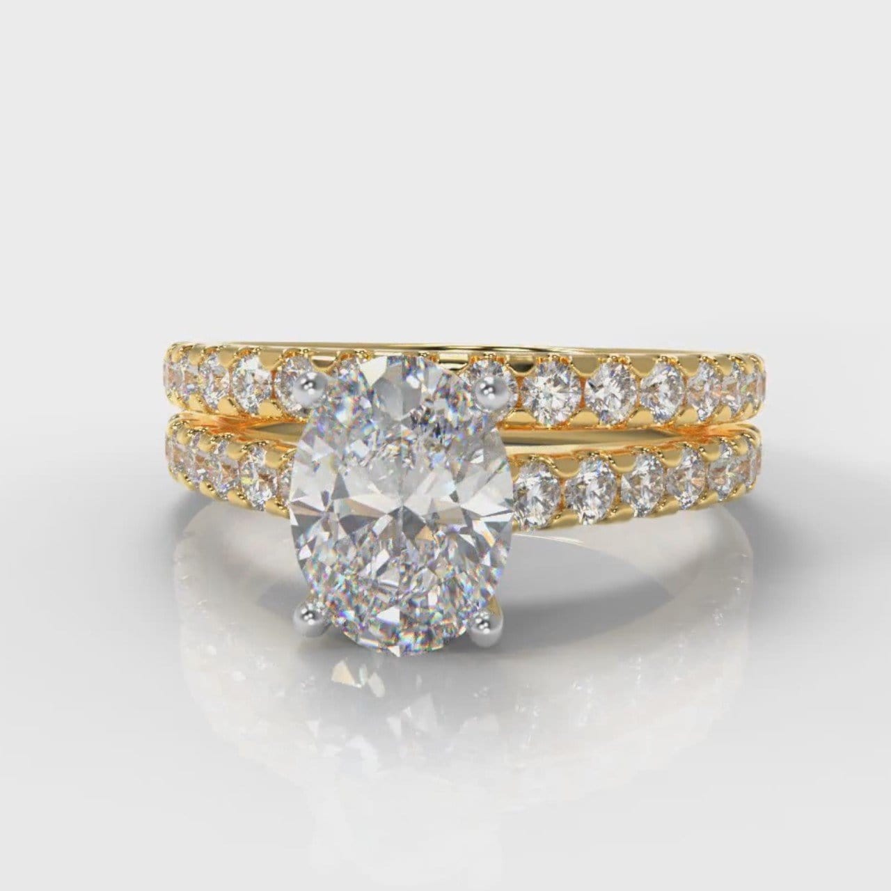 Carrée Micropavé Oval Diamond Bridal Set - Yellow Gold