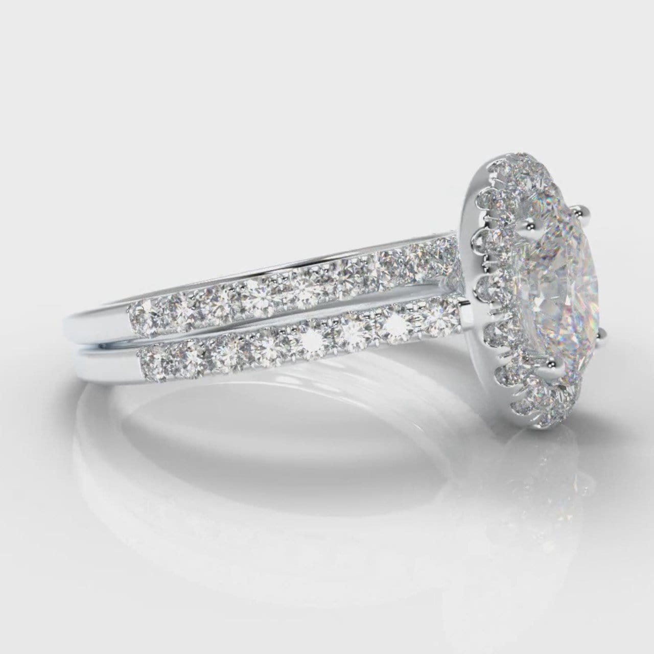 Petite Micropavé Oval Diamond Halo Bridal Set
