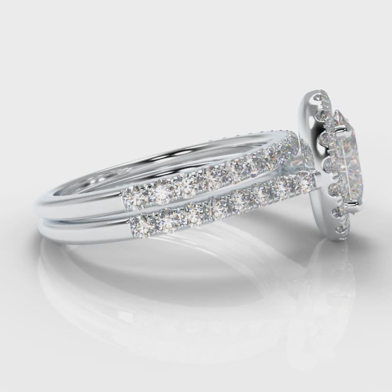 Petite Micropavé Oval Diamond Halo Bridal Set