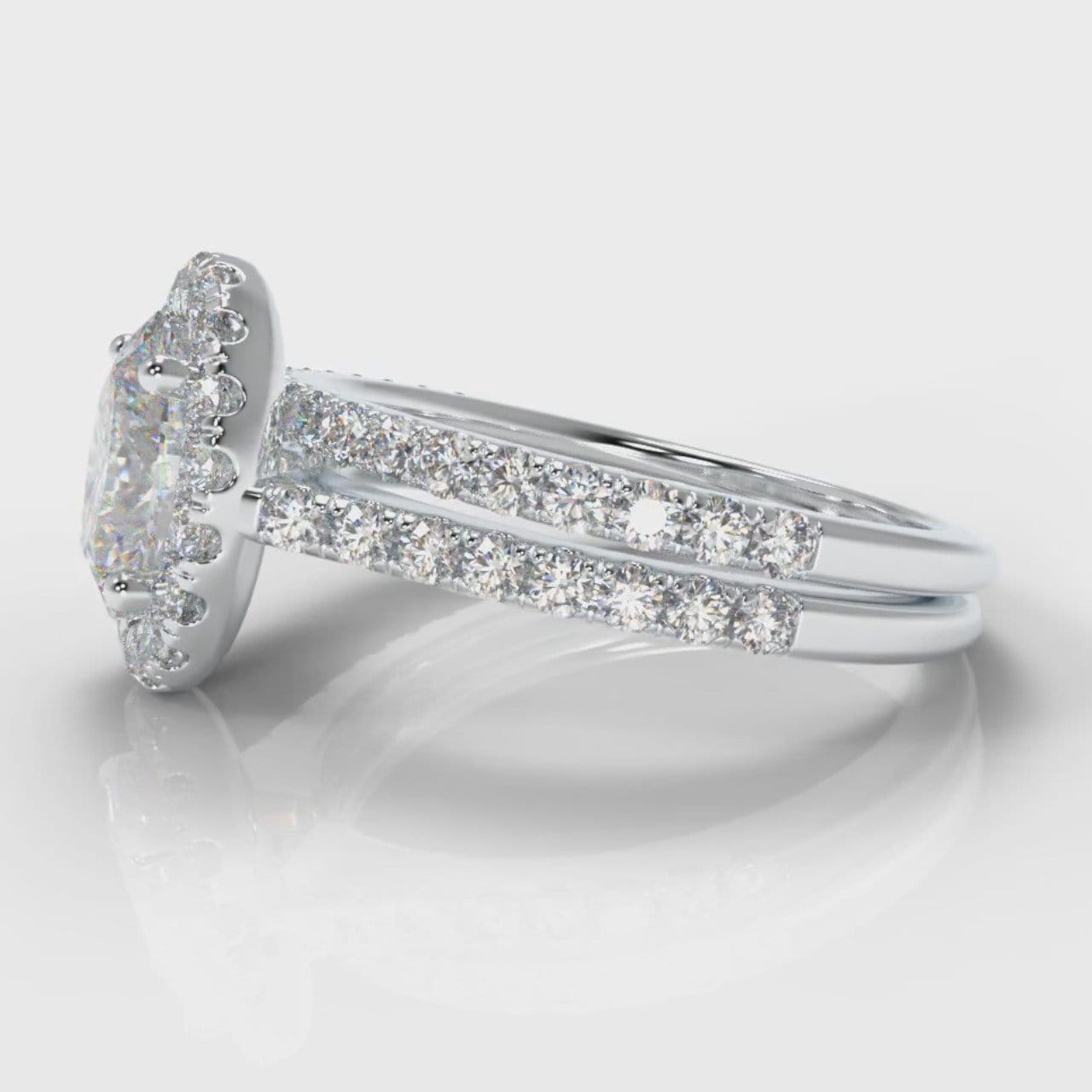 Petite Micropavé Oval Diamond Halo Bridal Set