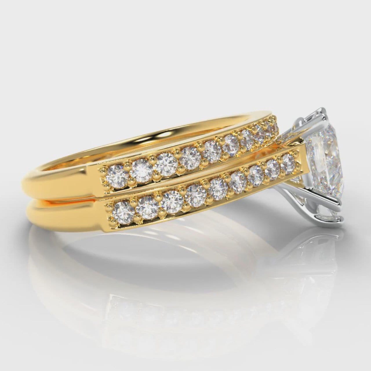 Pavé Pear Diamond Bridal Set - Yellow Gold
