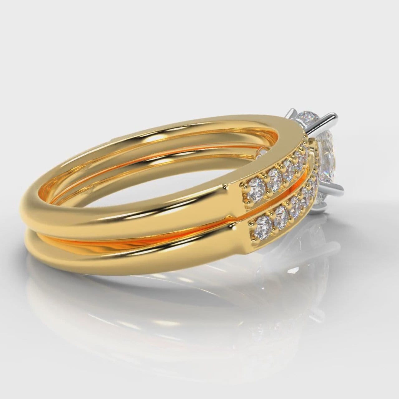 Pavé Pear Diamond Bridal Set - Yellow Gold