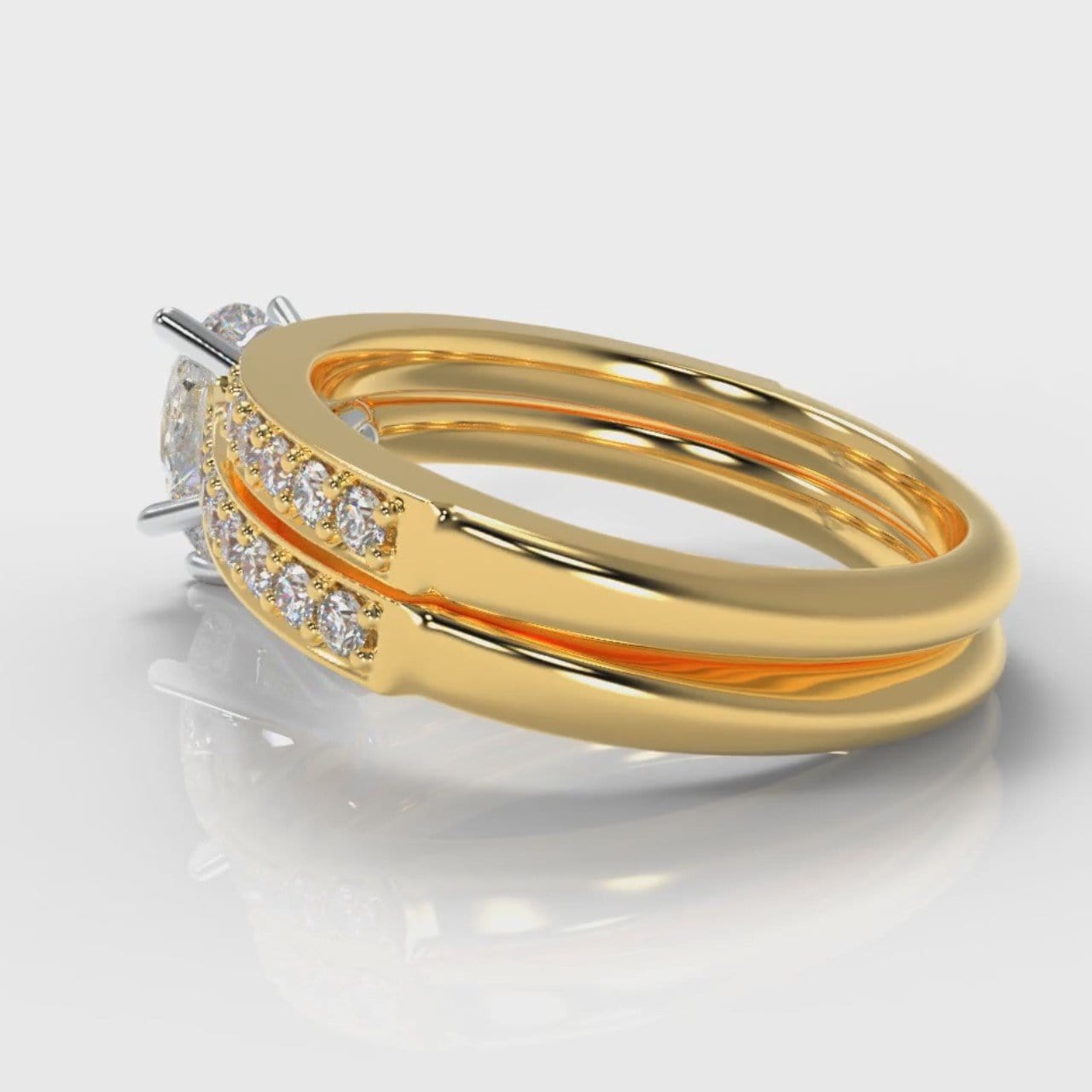 Pavé Pear Diamond Bridal Set - Yellow Gold