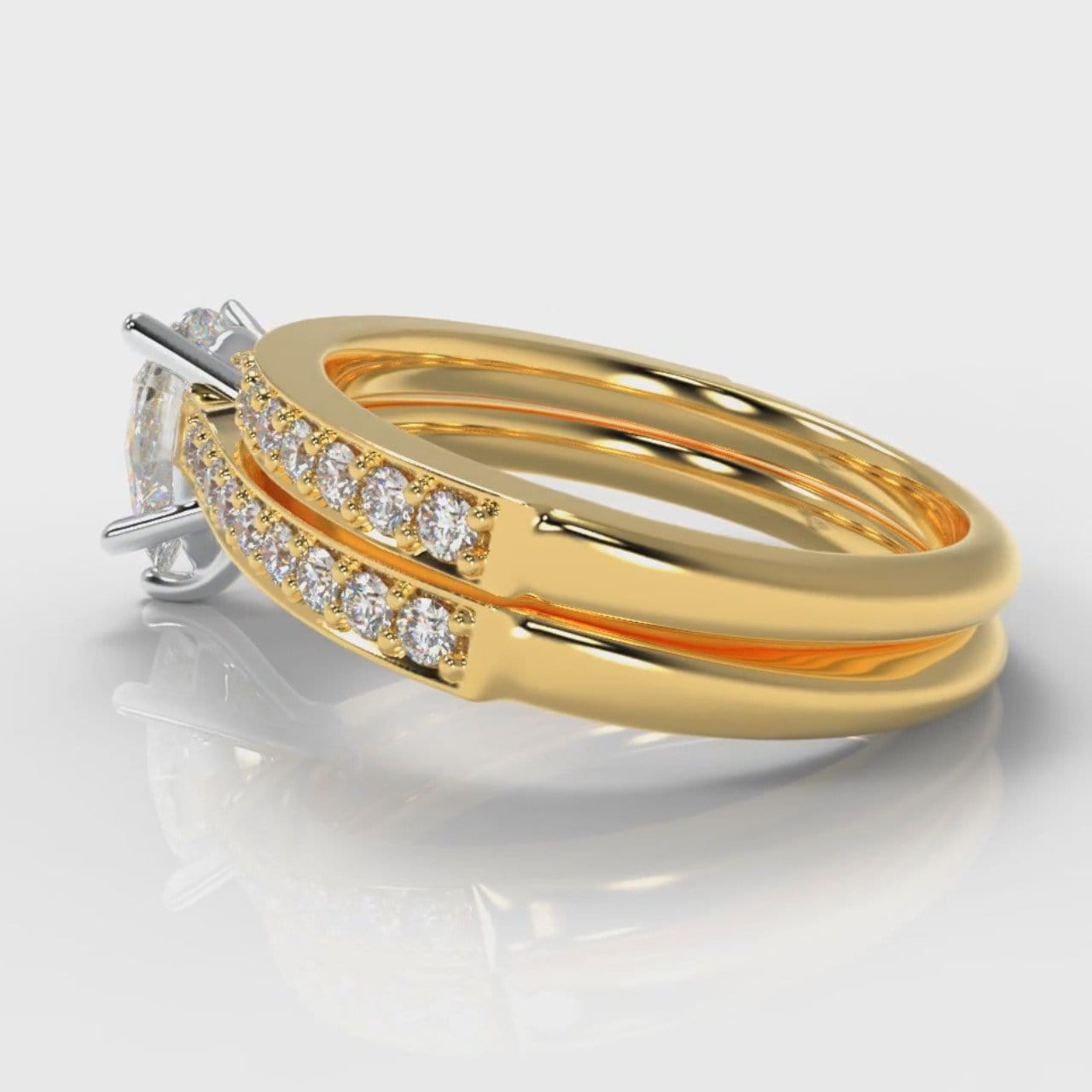 Pavé Pear Diamond Bridal Set - Yellow Gold