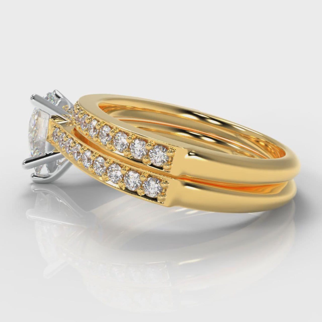 Pavé Pear Diamond Bridal Set - Yellow Gold