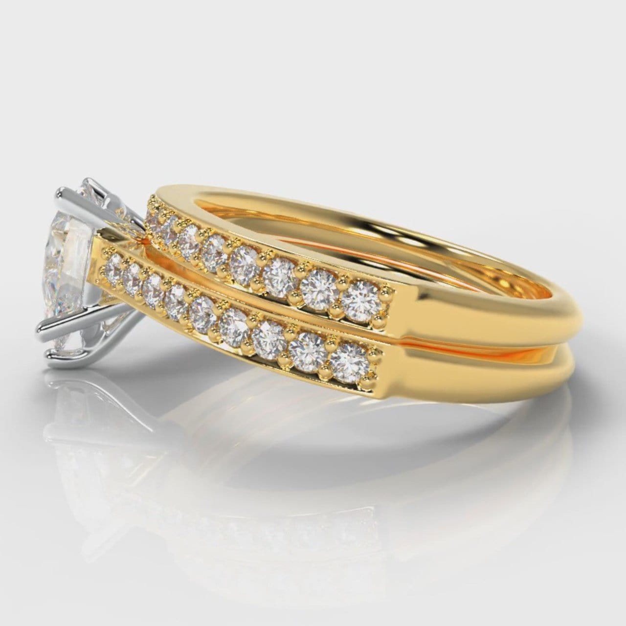 Pavé Pear Diamond Bridal Set - Yellow Gold