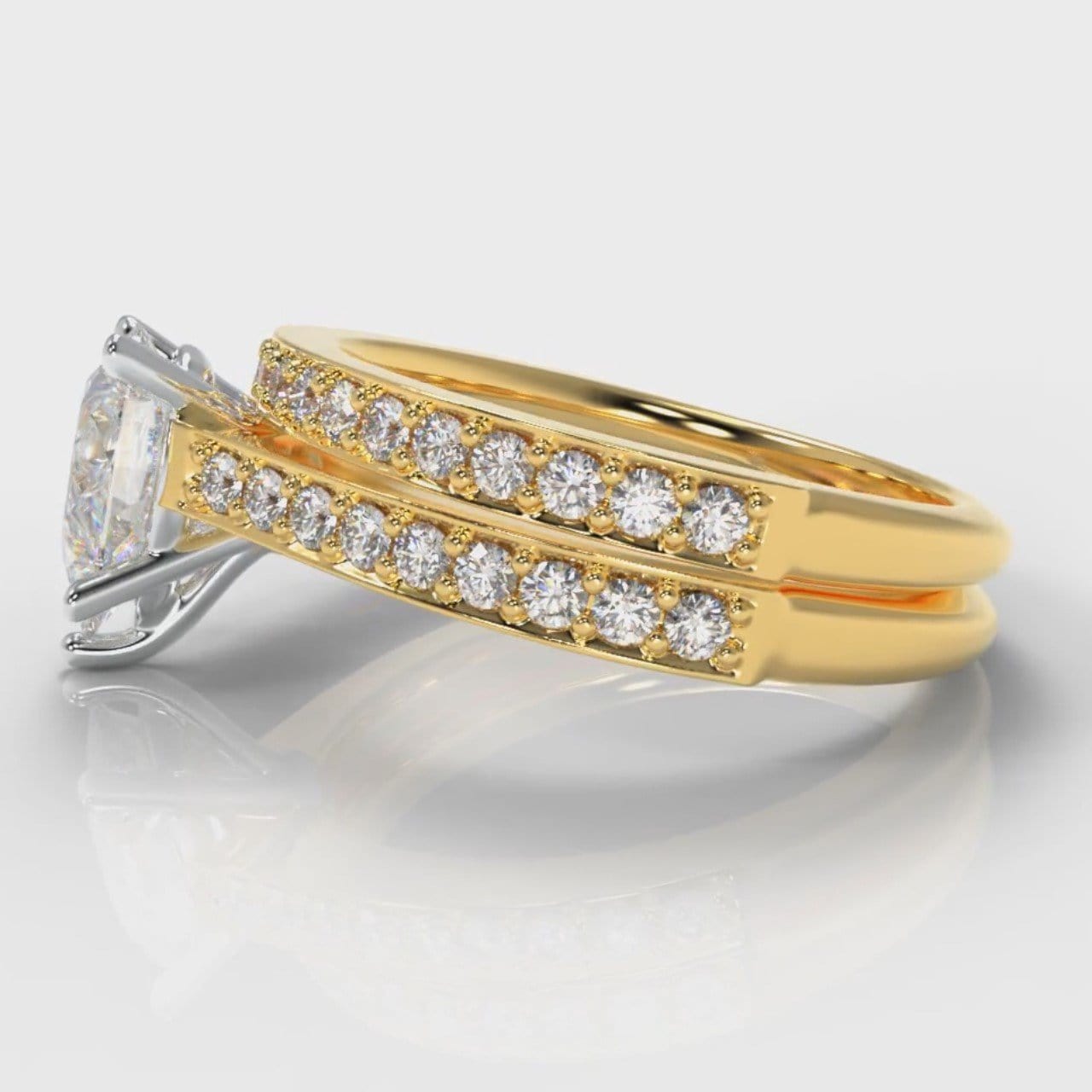 Pavé Pear Diamond Bridal Set - Yellow Gold