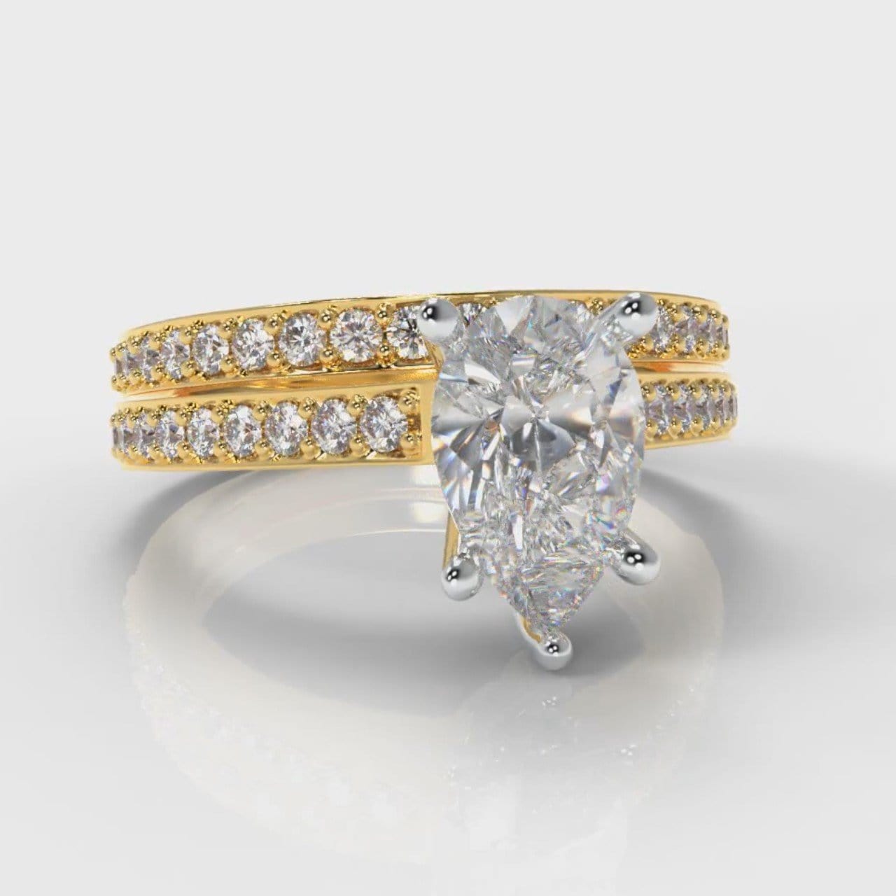 Pavé Pear Diamond Bridal Set - Yellow Gold