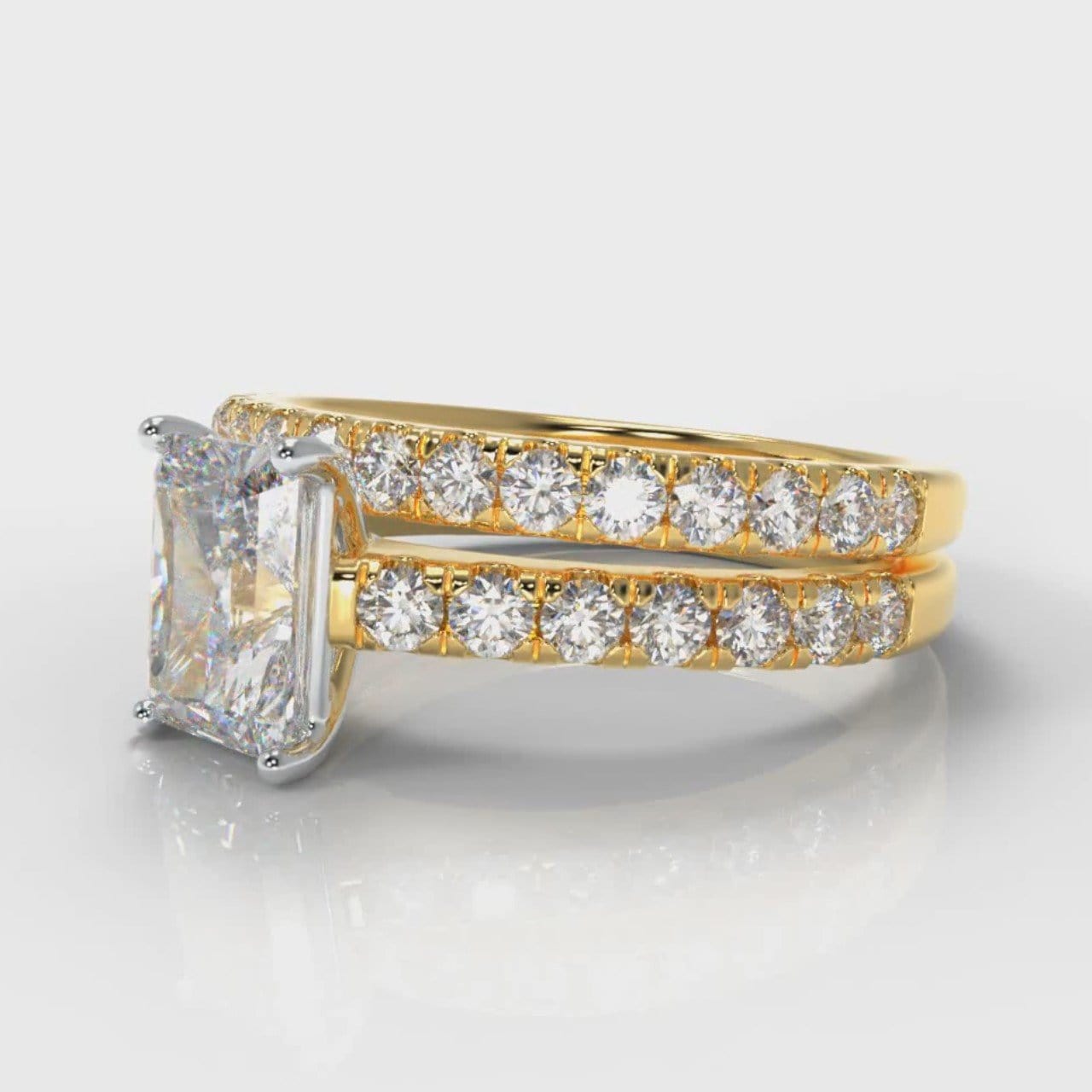 Carrée Micropavé Radiant Cut Diamond Bridal Set - Yellow Gold