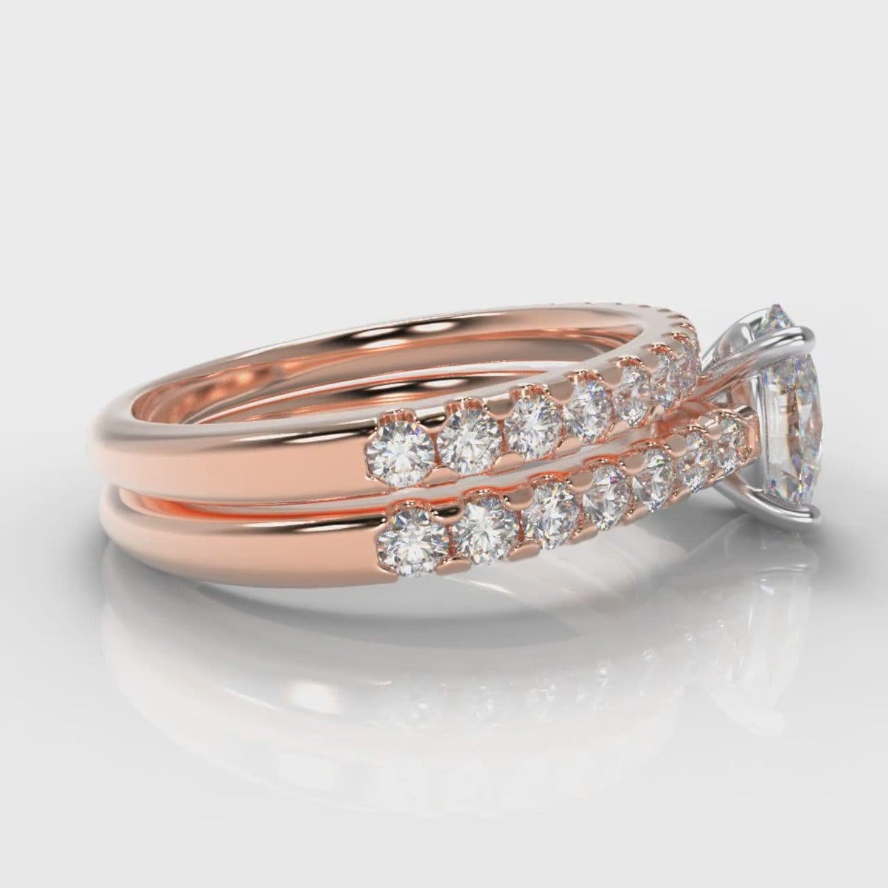 Carrée Micropavé Oval Diamond Bridal Set - Rose Gold