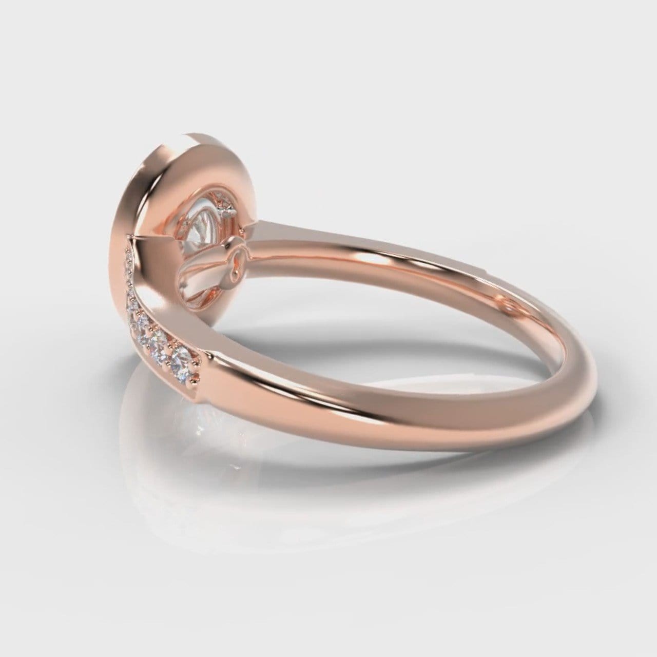 Pavé Oval Diamond Halo Engagement Ring - Rose Gold