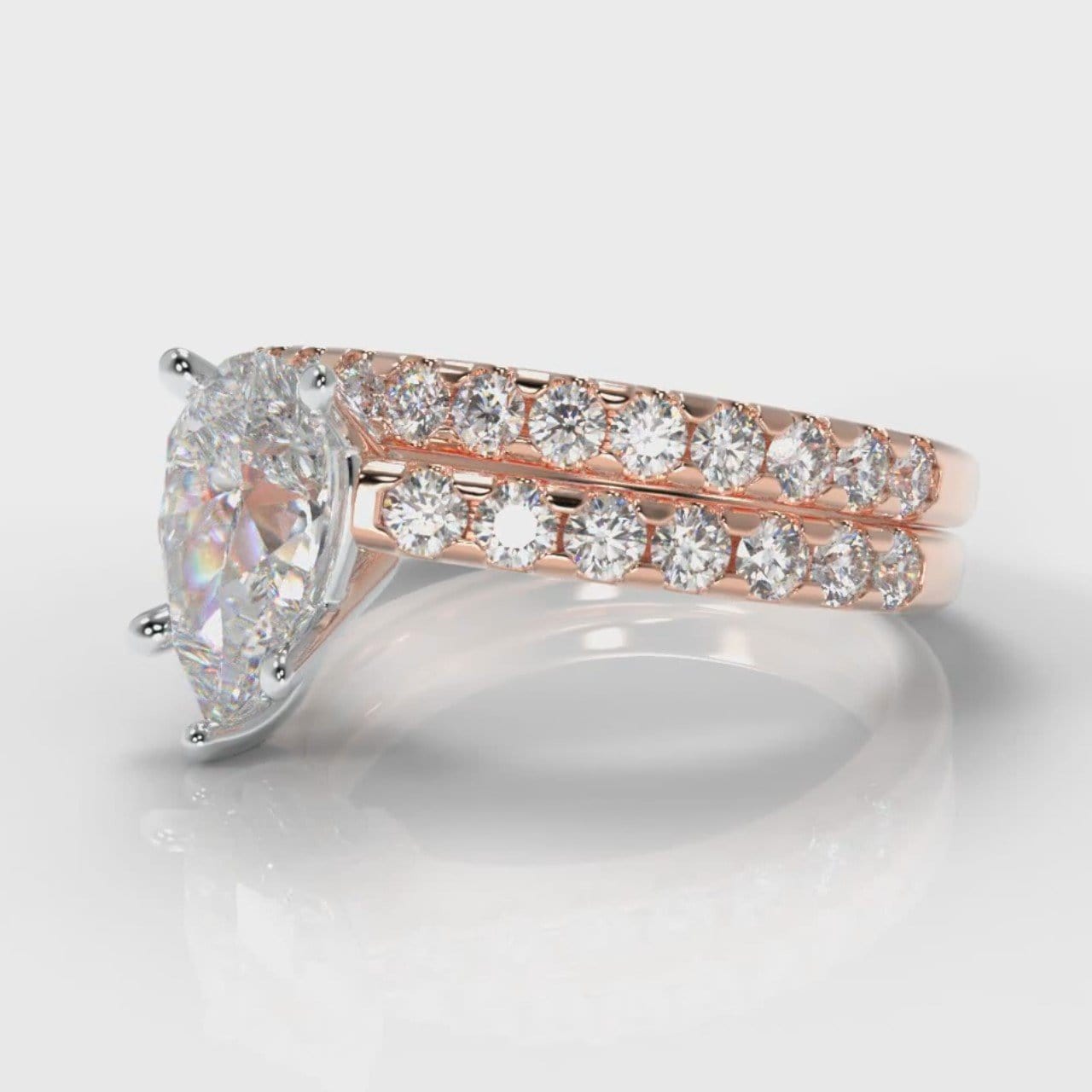 Micropavé Pear Diamond Bridal Set - Rose Gold