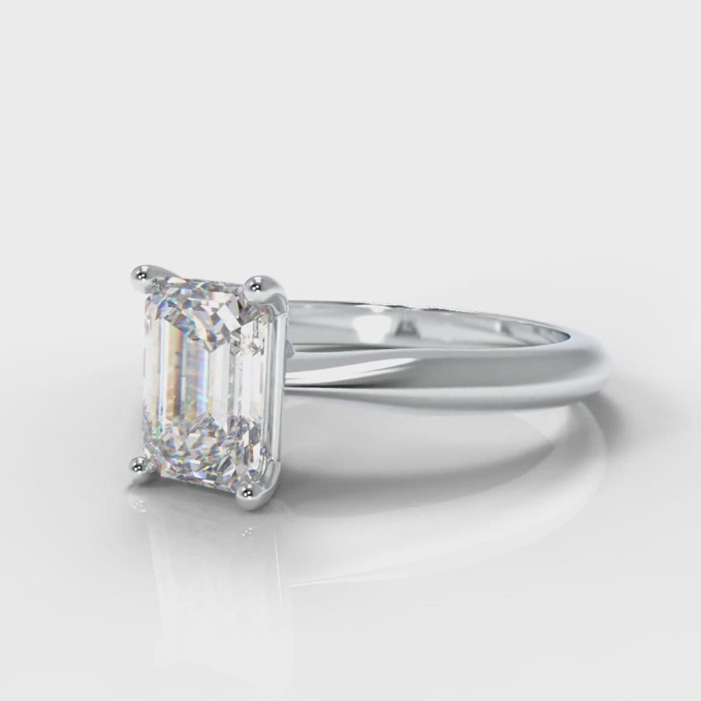 Carrée Solitaire Emerald Cut Diamond Engagement Ring