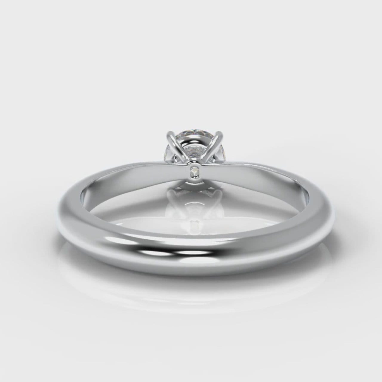 Carrée Solitaire Round Brilliant Engagement Ring