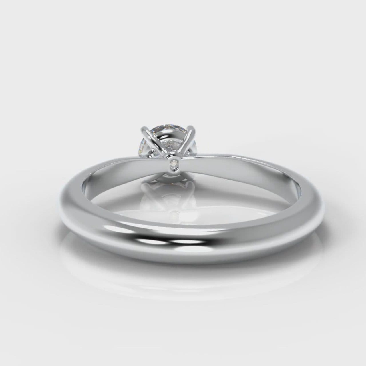 Carrée Solitaire Round Brilliant Engagement Ring