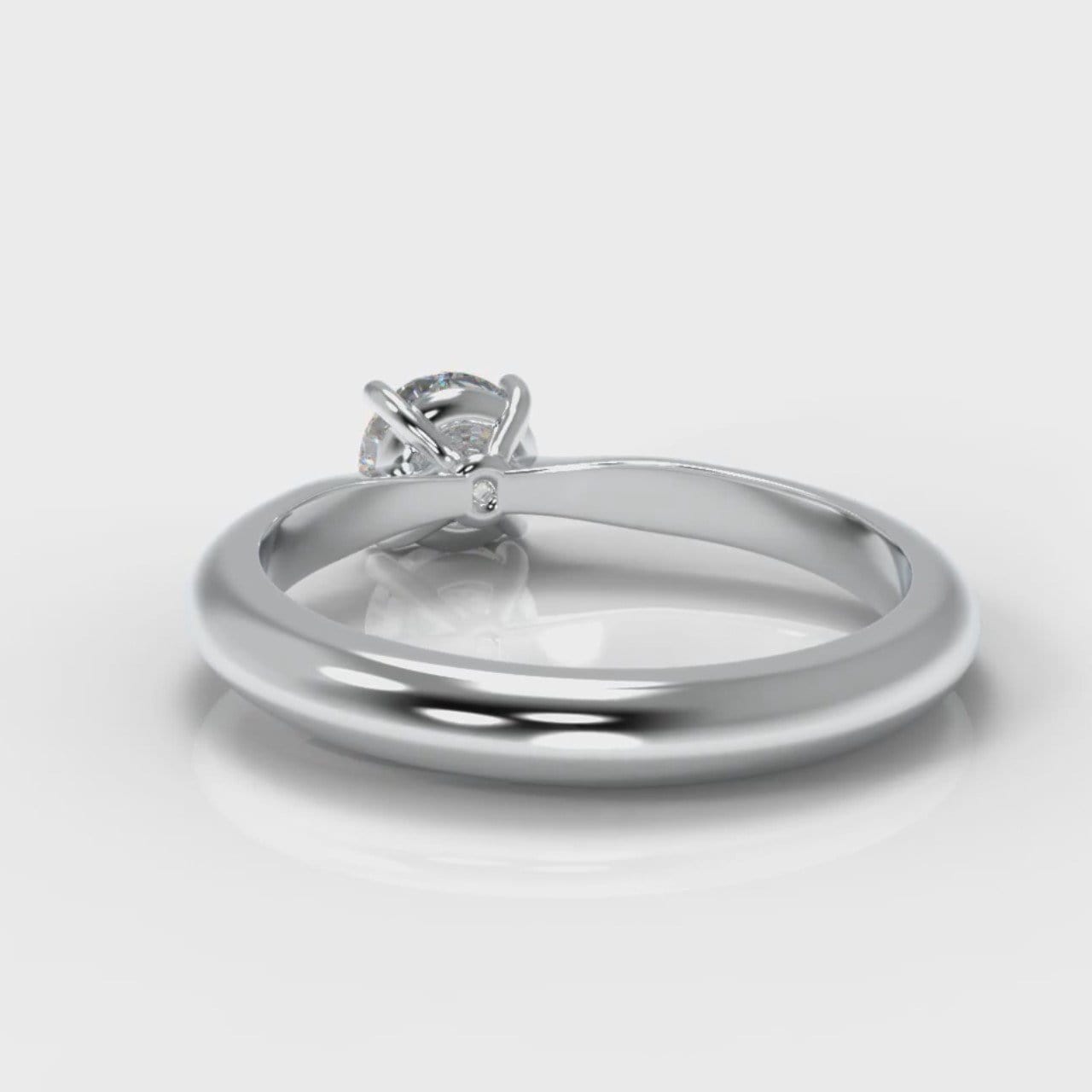 Carrée Solitaire Round Brilliant Engagement Ring