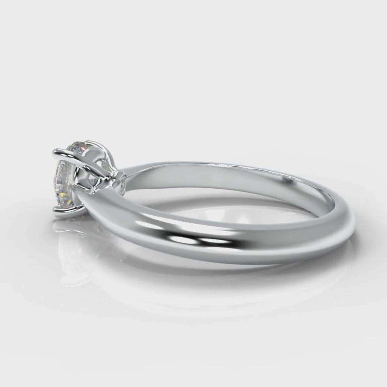 Carrée Solitaire Round Brilliant Engagement Ring