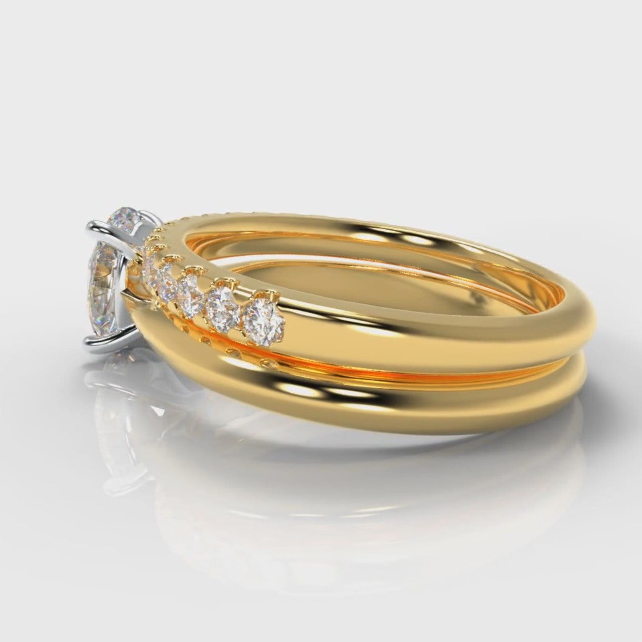 Carrée Solitaire Oval Diamond Bridal Set - Yellow Gold