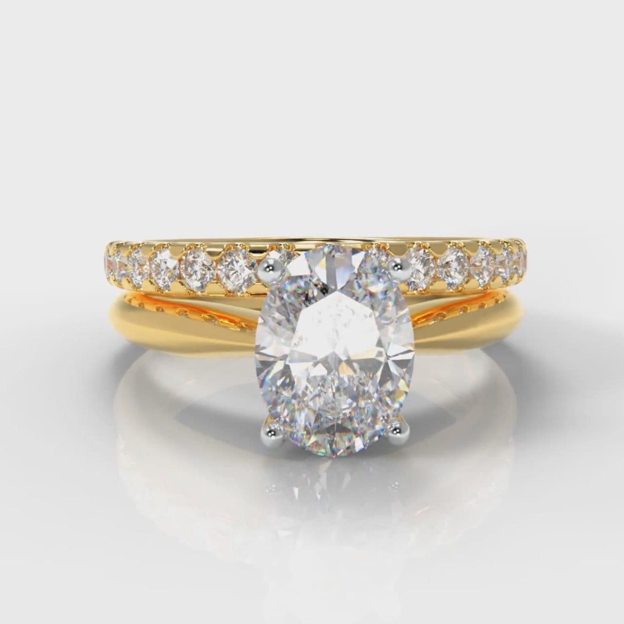 Carrée Solitaire Oval Diamond Bridal Set - Yellow Gold