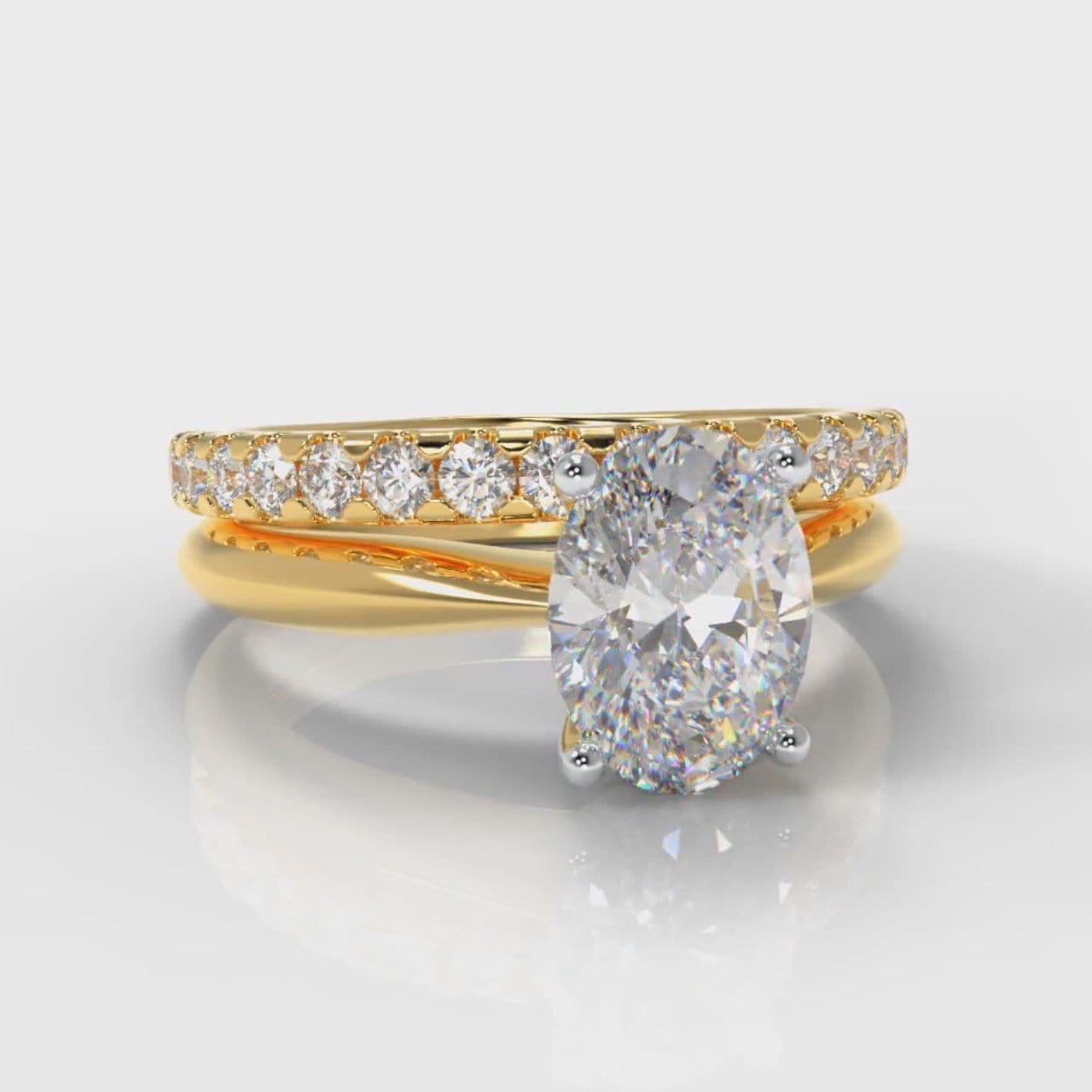 Carrée Solitaire Oval Diamond Bridal Set - Yellow Gold