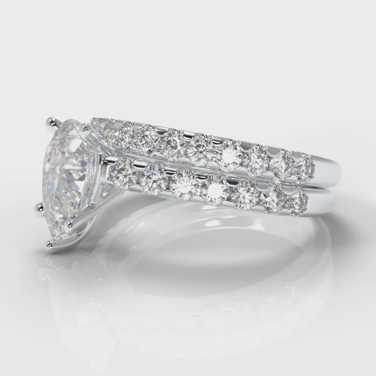 Micropavé Pear Diamond Bridal Set