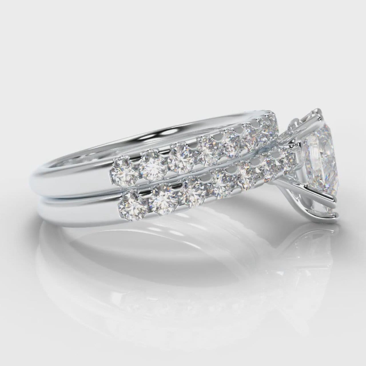 Micropavé Pear Diamond Bridal Set
