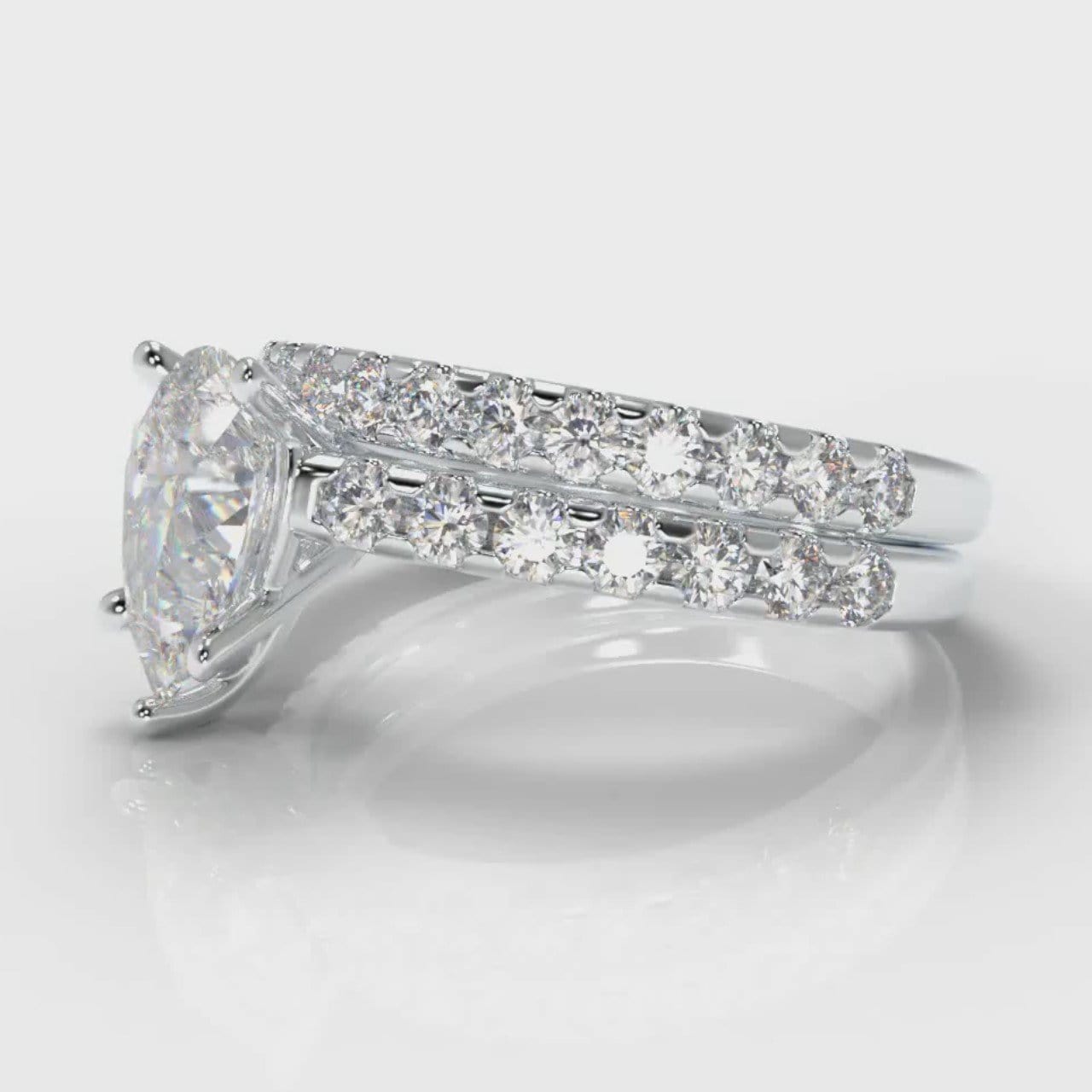 Micropavé Pear Diamond Bridal Set