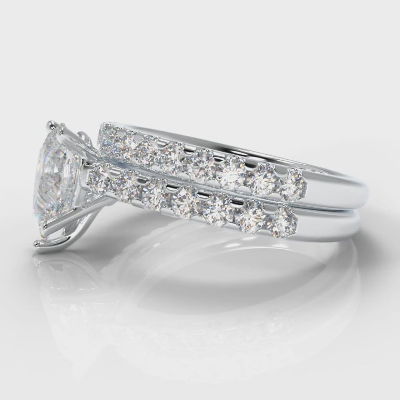 Micropavé Pear Diamond Bridal Set
