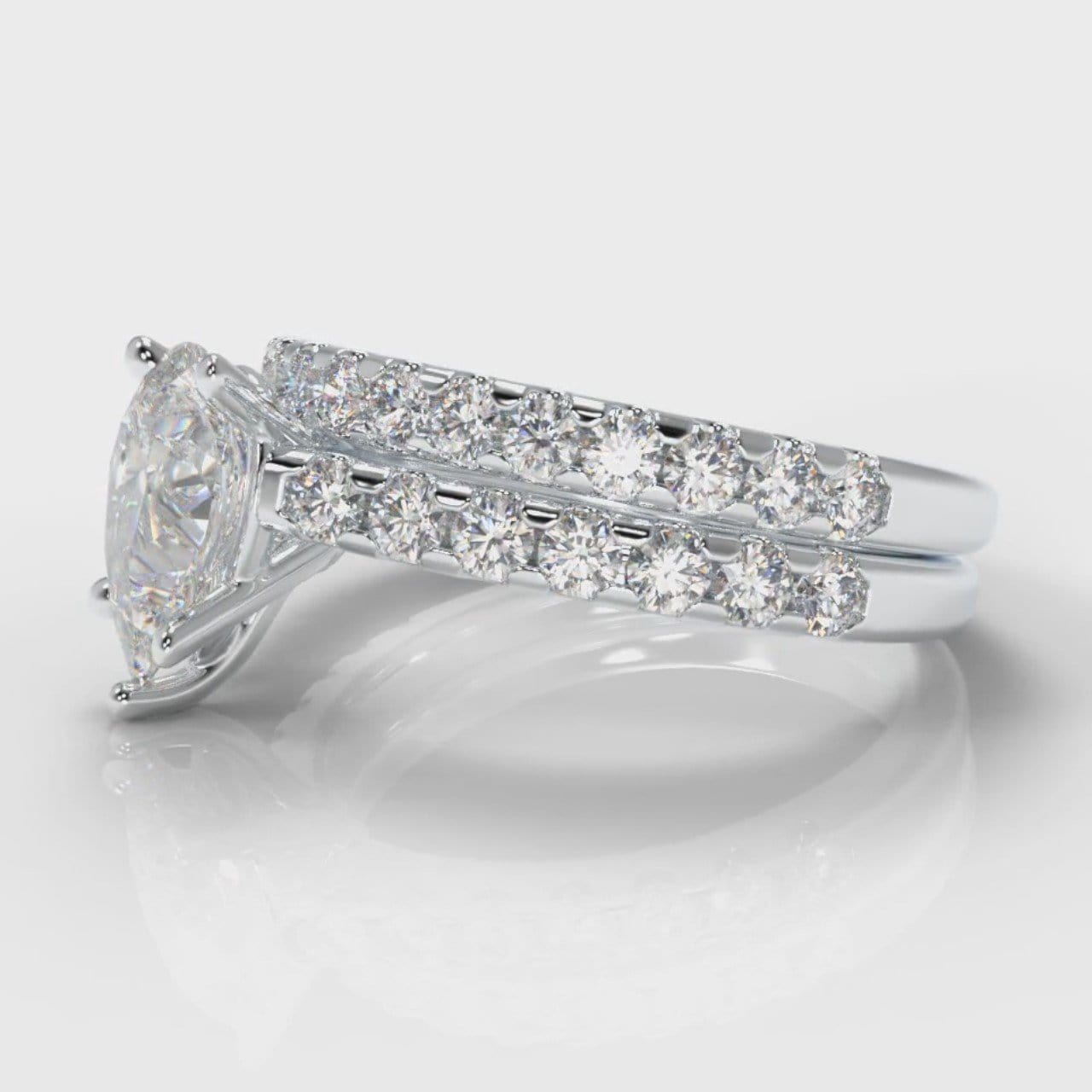 Micropavé Pear Diamond Bridal Set