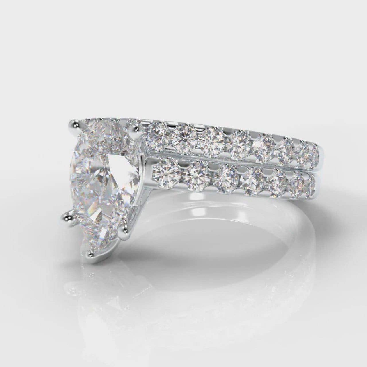 Micropavé Pear Diamond Bridal Set