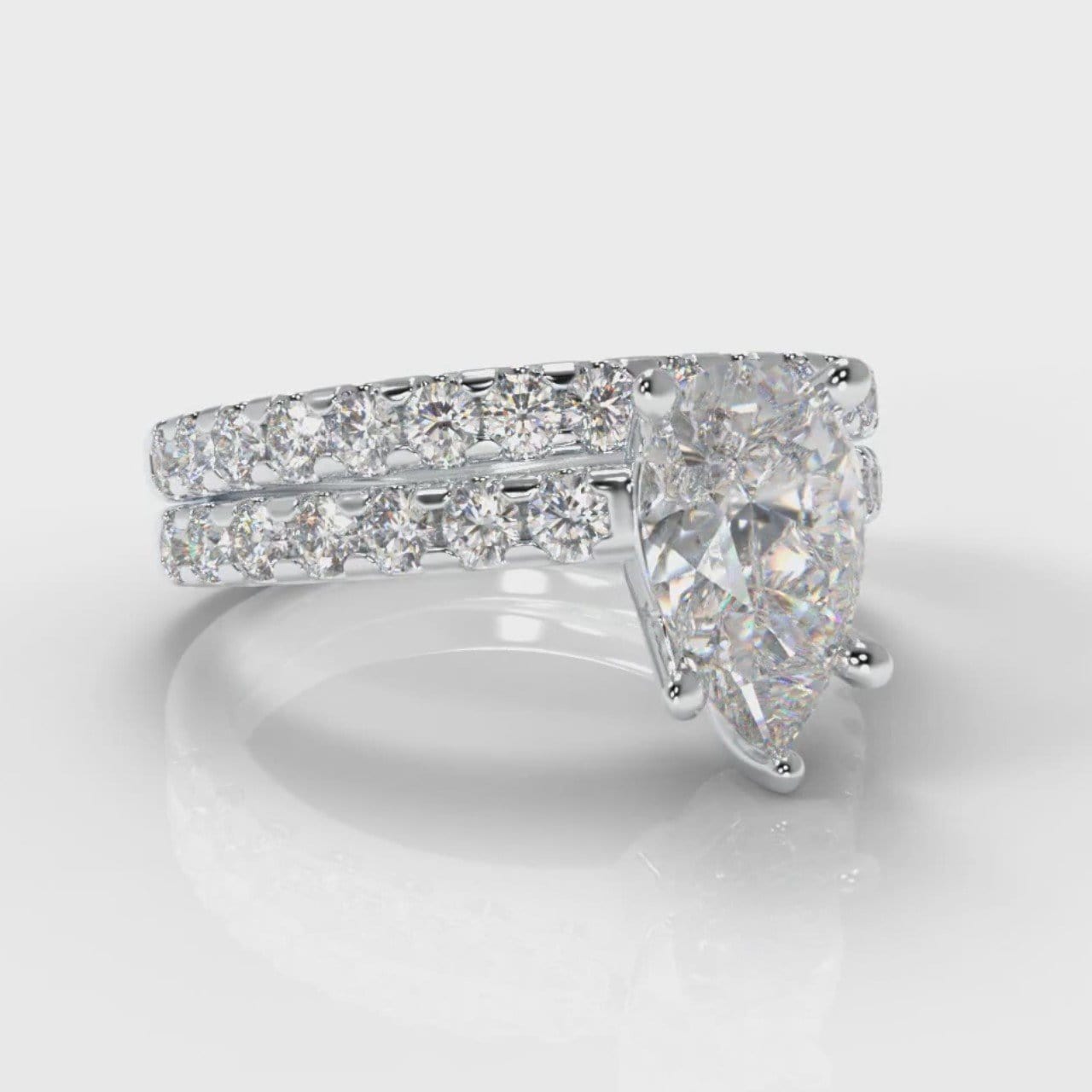 Micropavé Pear Diamond Bridal Set