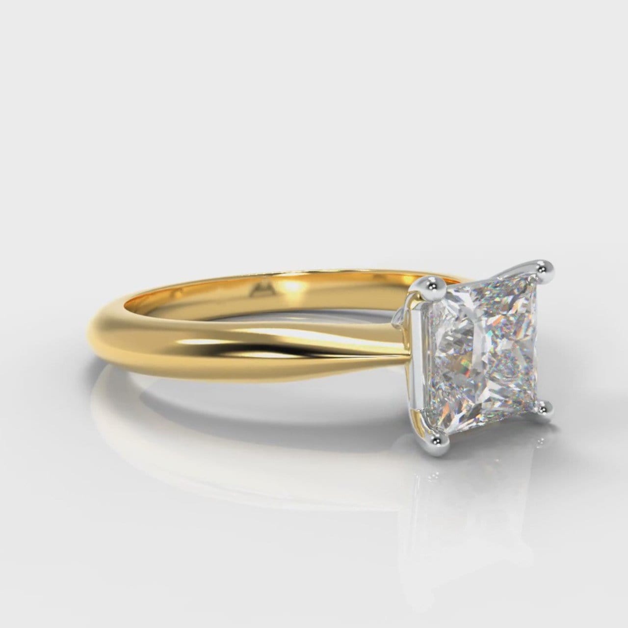 Carrée Solitaire Princess Cut Diamond Engagement Ring - Yellow Gold