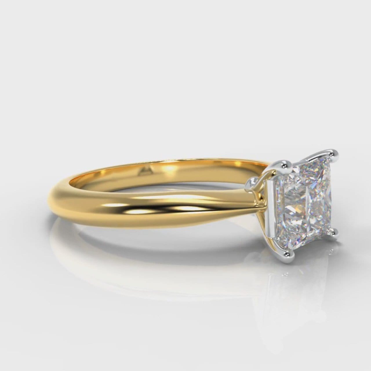 Carrée Solitaire Princess Cut Diamond Engagement Ring - Yellow Gold