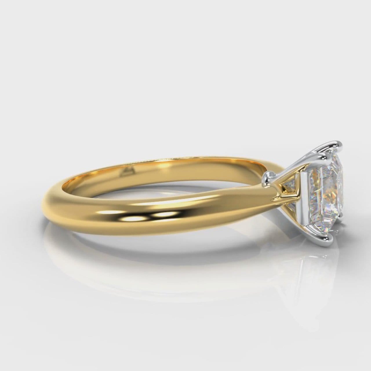 Carrée Solitaire Princess Cut Diamond Engagement Ring - Yellow Gold