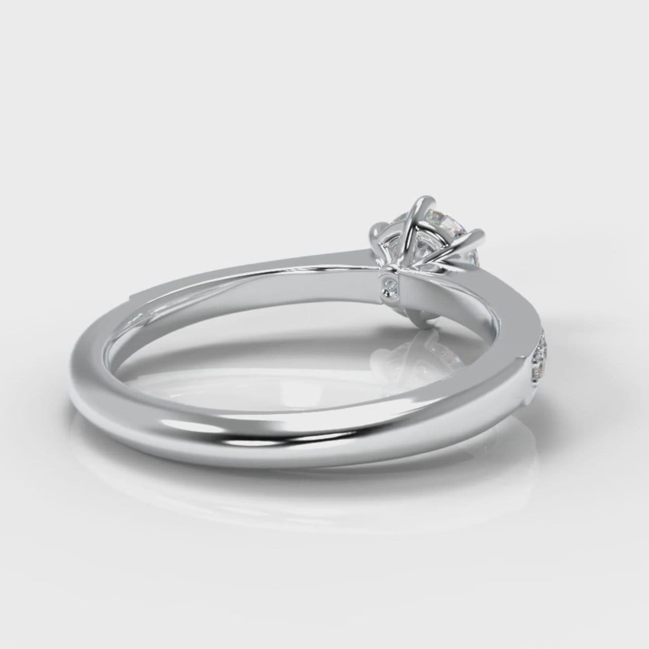 Star Pavé Round Brilliant Diamond Engagement Ring
