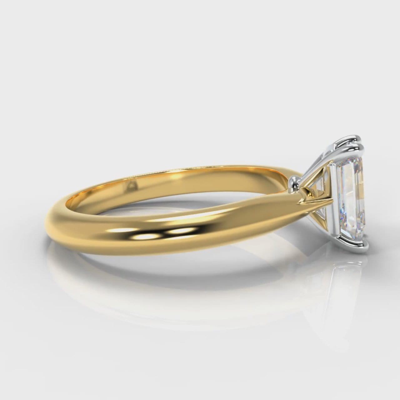 Carrée Solitaire Emerald Cut Diamond Engagement Ring - Yellow Gold