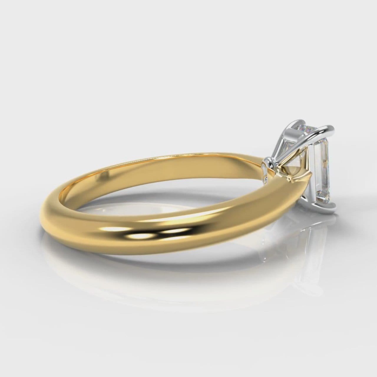 Carrée Solitaire Emerald Cut Diamond Engagement Ring - Yellow Gold