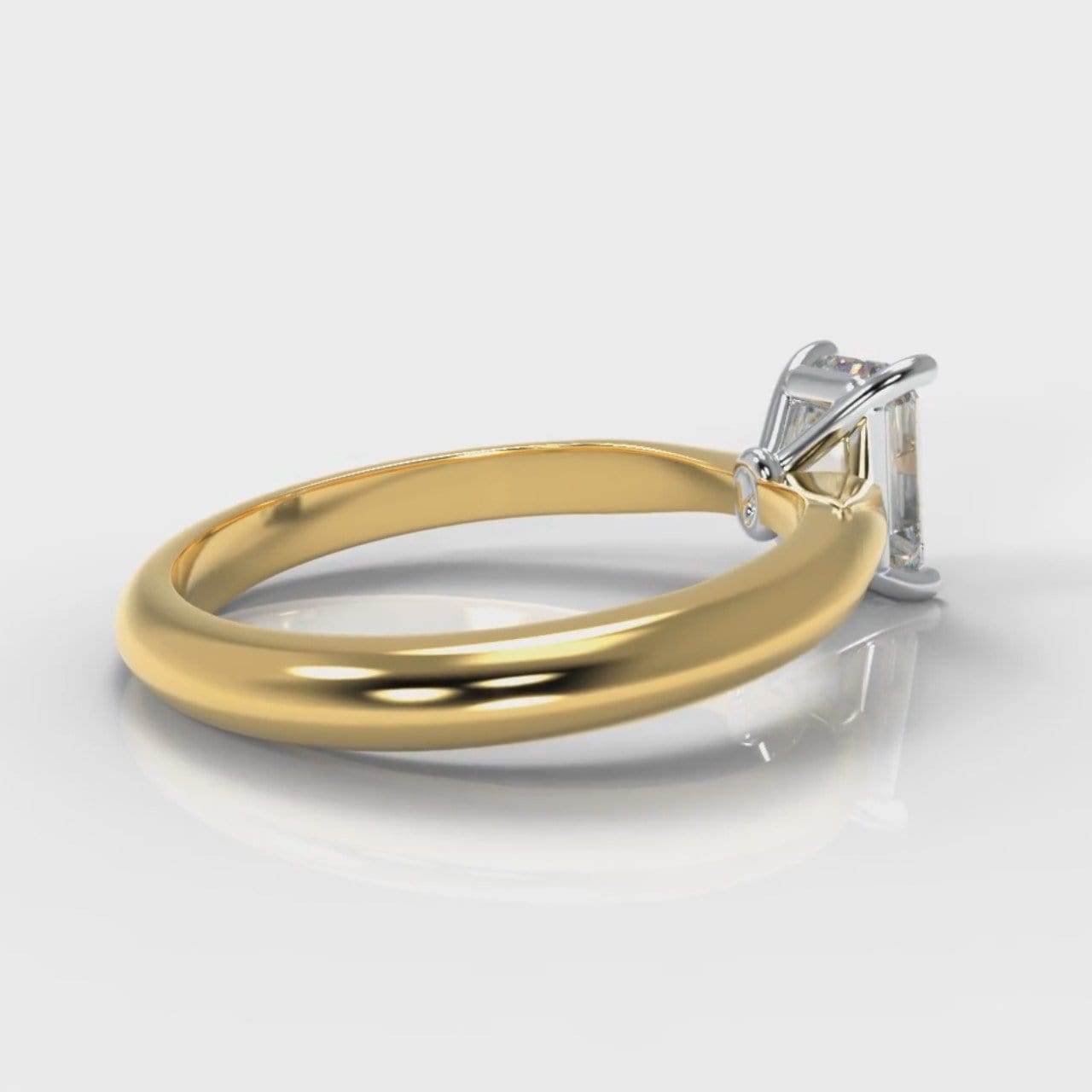 Carrée Solitaire Emerald Cut Diamond Engagement Ring - Yellow Gold