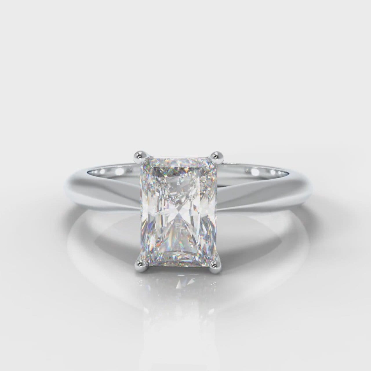 Carrée Solitaire Radiant Cut Diamond Engagement Ring