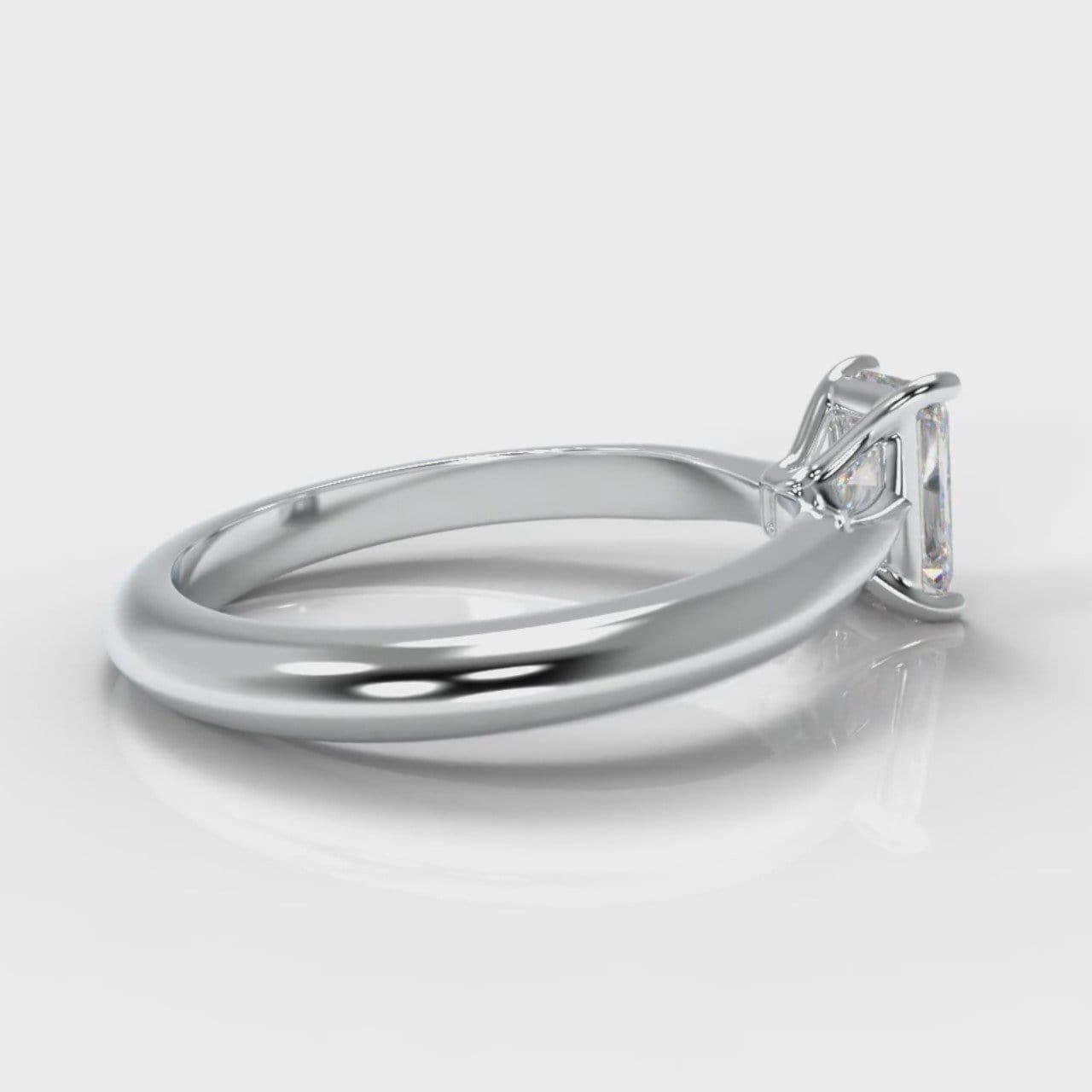Carrée Solitaire Radiant Cut Diamond Engagement Ring