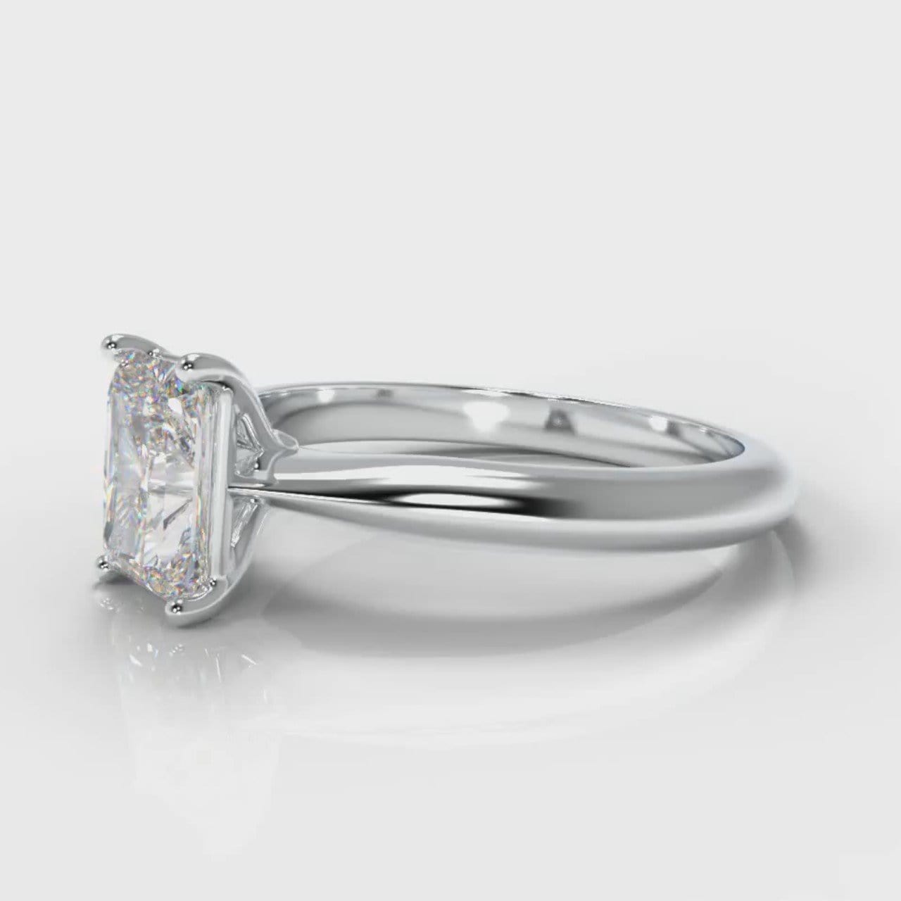 Carrée Solitaire Radiant Cut Diamond Engagement Ring