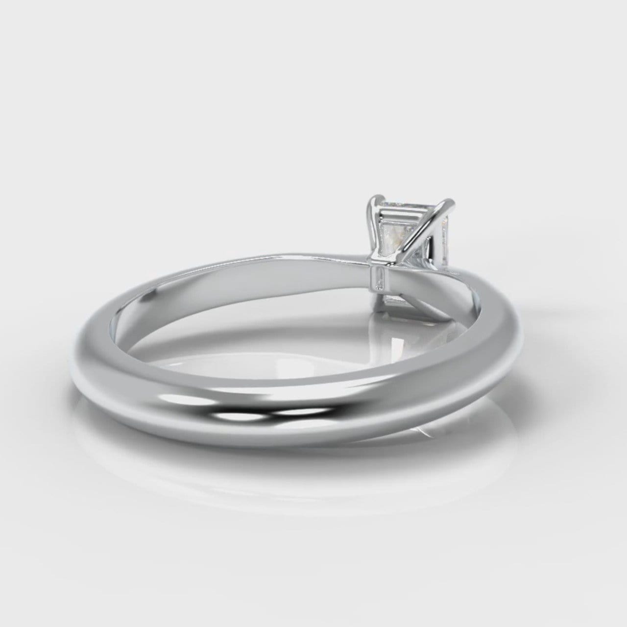 Carrée Solitaire Radiant Cut Diamond Engagement Ring