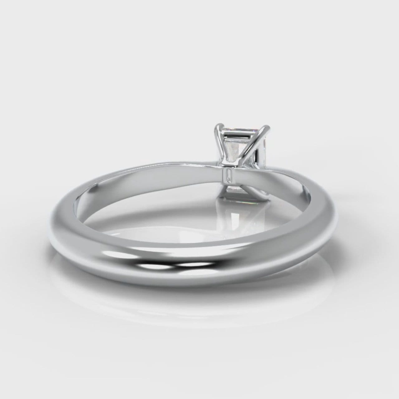 Carrée Solitaire Radiant Cut Diamond Engagement Ring