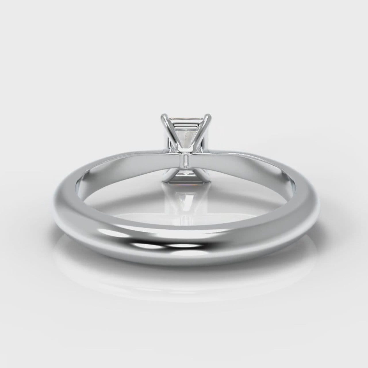 Carrée Solitaire Radiant Cut Diamond Engagement Ring