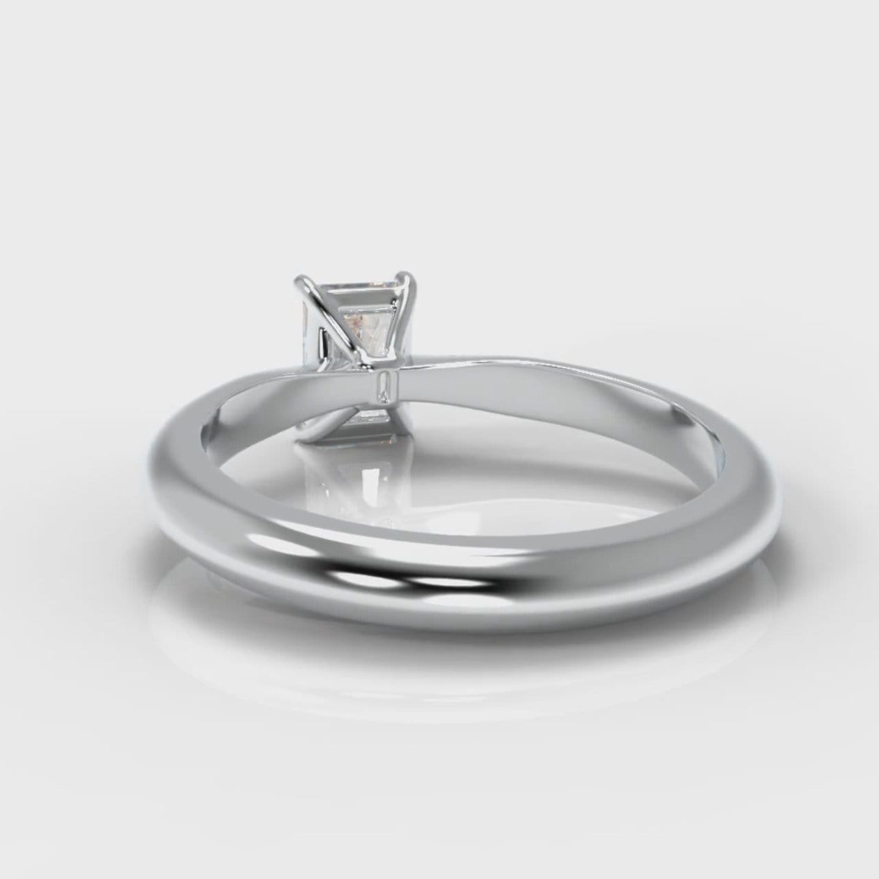 Carrée Solitaire Radiant Cut Diamond Engagement Ring