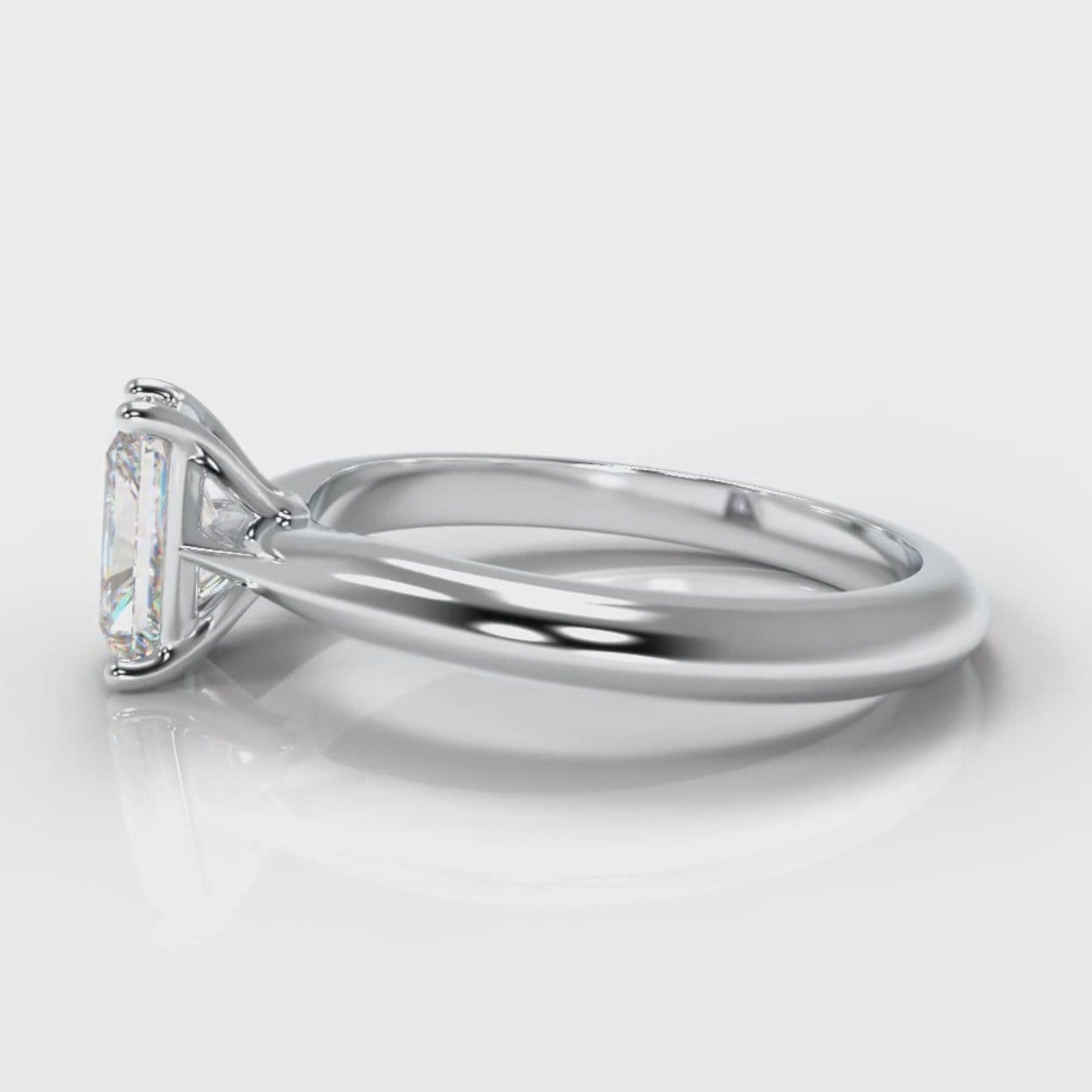 Carrée Solitaire Radiant Cut Diamond Engagement Ring