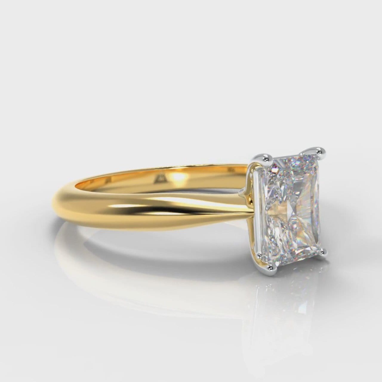Carrée Solitaire Radiant Cut Diamond Engagement Ring - Yellow Gold